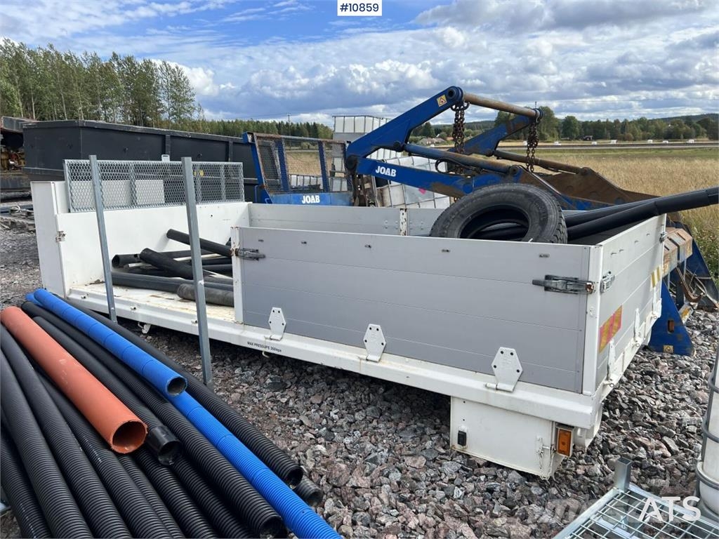 TGB40 Flatbed with Folding Sides Ostale kargo komponente