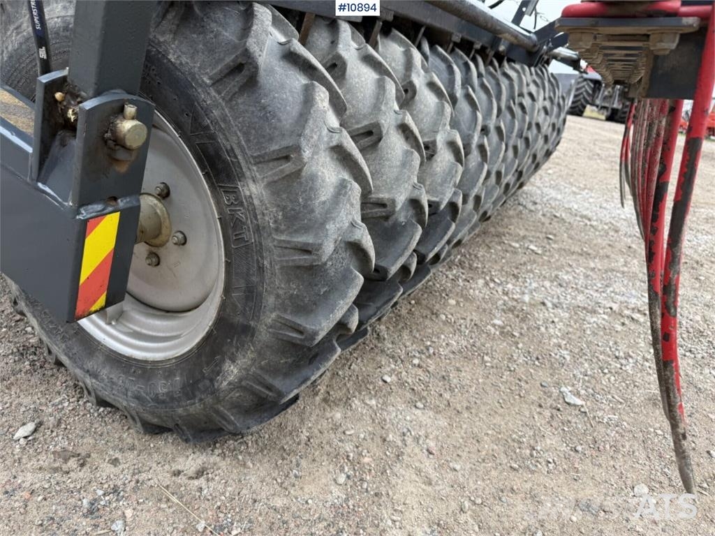 Tume HKL 3000 JC Star Seeder Külvikud