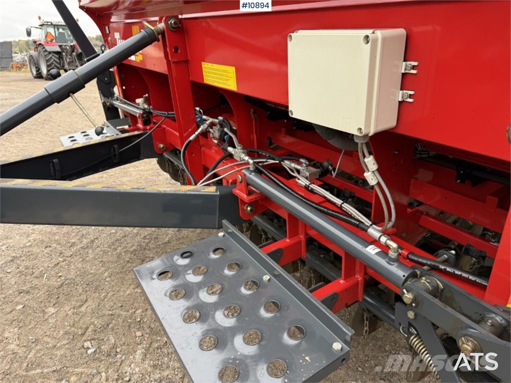 Tume HKL 3000 JC Star Seeder Külvikud