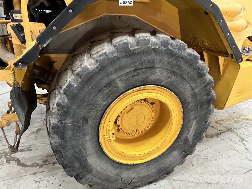 Volvo A25D ساحبات مفصلية