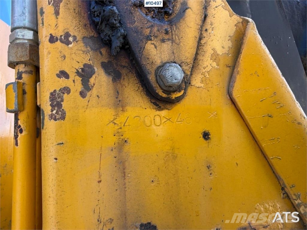 Volvo BM 4300 Wheel Loader with Attachments Wielladers