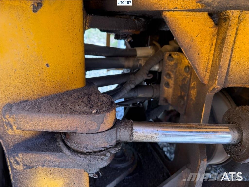 Volvo BM 4300 Wheel Loader with Attachments Wielladers
