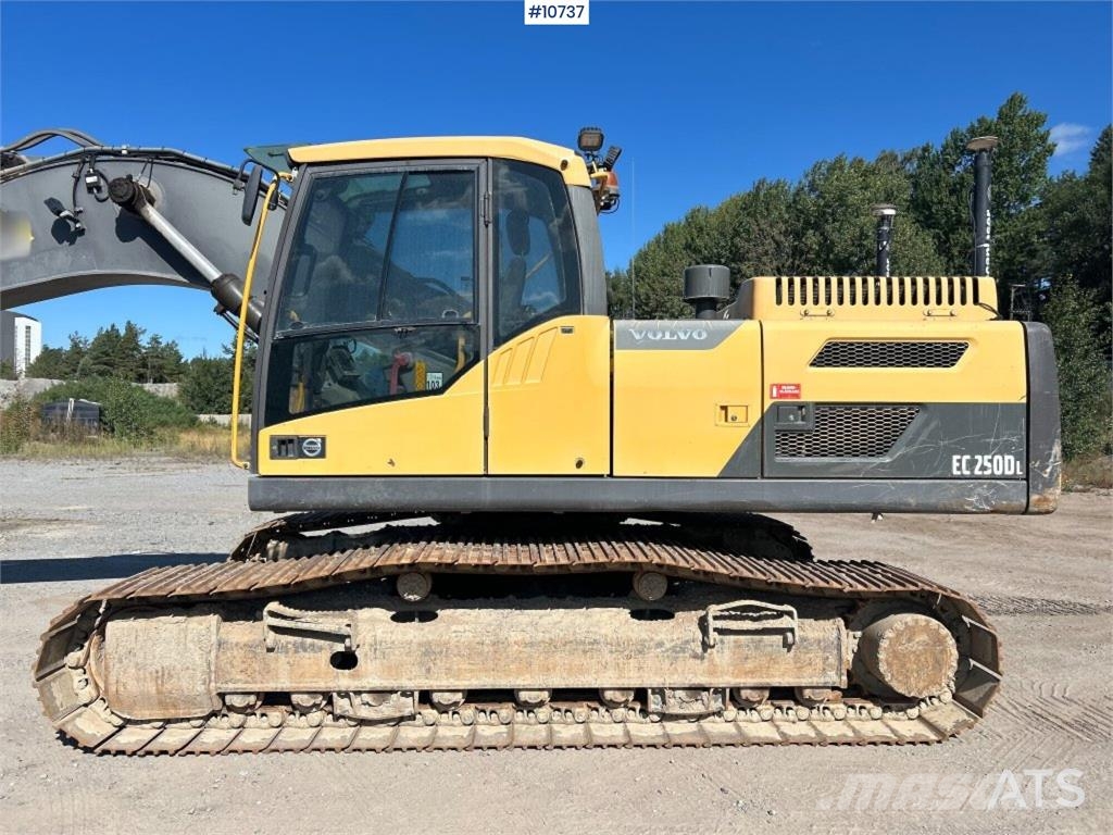 Volvo EC 250 DL Tracked Excavator (VIDEO) حفارات زحافة