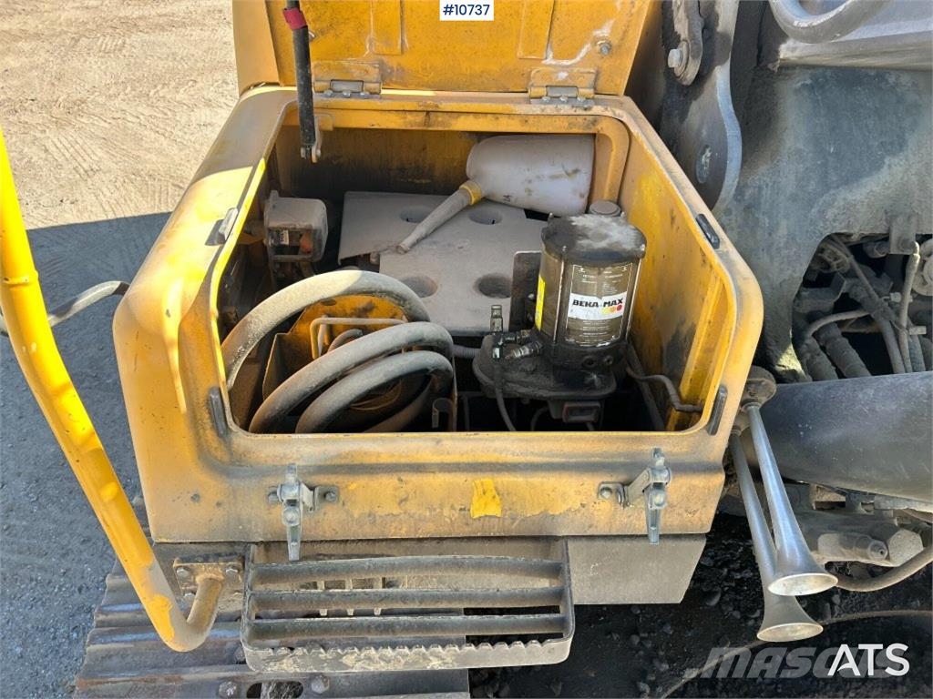 Volvo EC 250 DL Tracked Excavator (VIDEO) حفارات زحافة