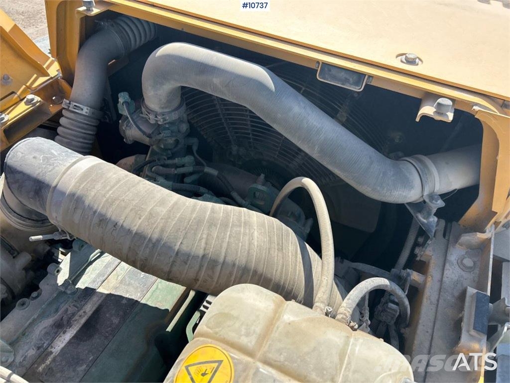 Volvo EC 250 DL Tracked Excavator (VIDEO) حفارات زحافة