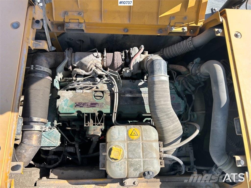 Volvo EC 250 DL Tracked Excavator (VIDEO) حفارات زحافة