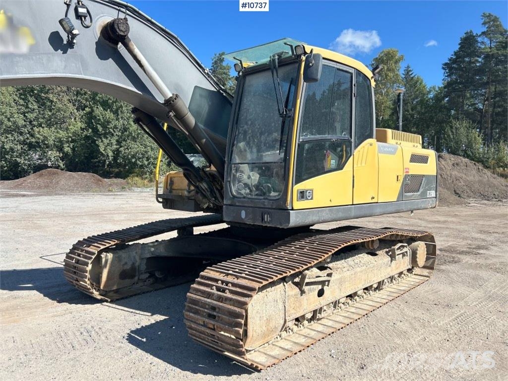 Volvo EC 250 DL Tracked Excavator (VIDEO) حفارات زحافة