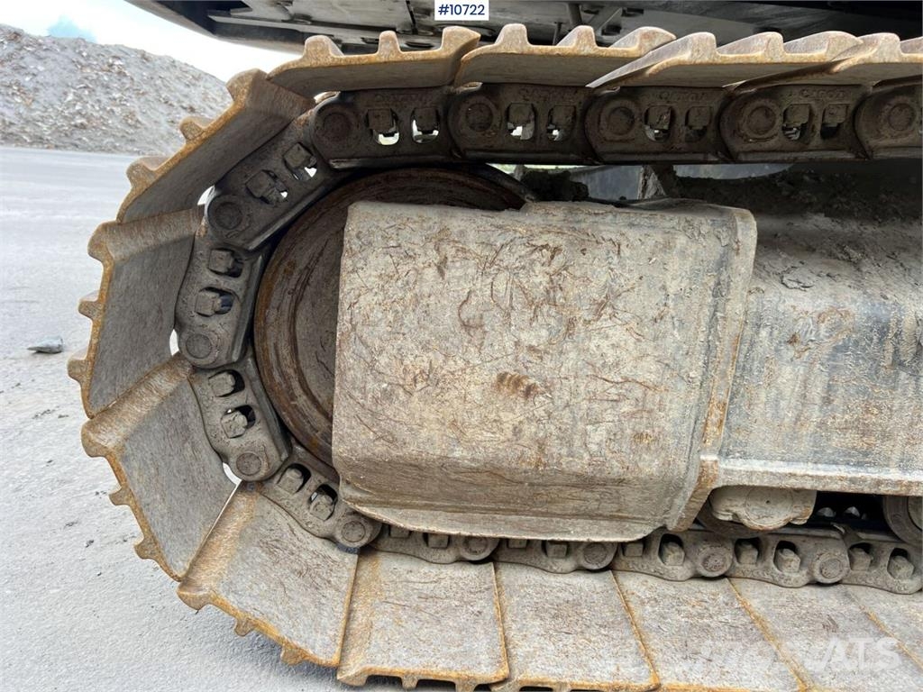 Volvo EC 250 ELwith Excavation System and Attachments حفارات زحافة
