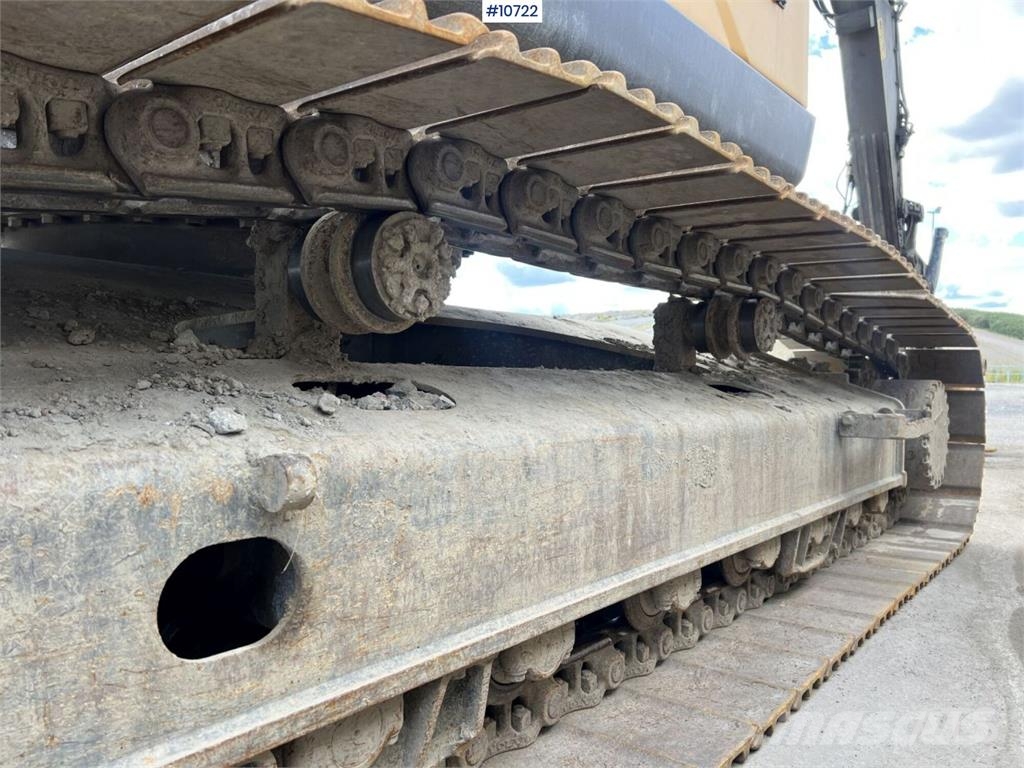 Volvo EC 250 ELwith Excavation System and Attachments حفارات زحافة
