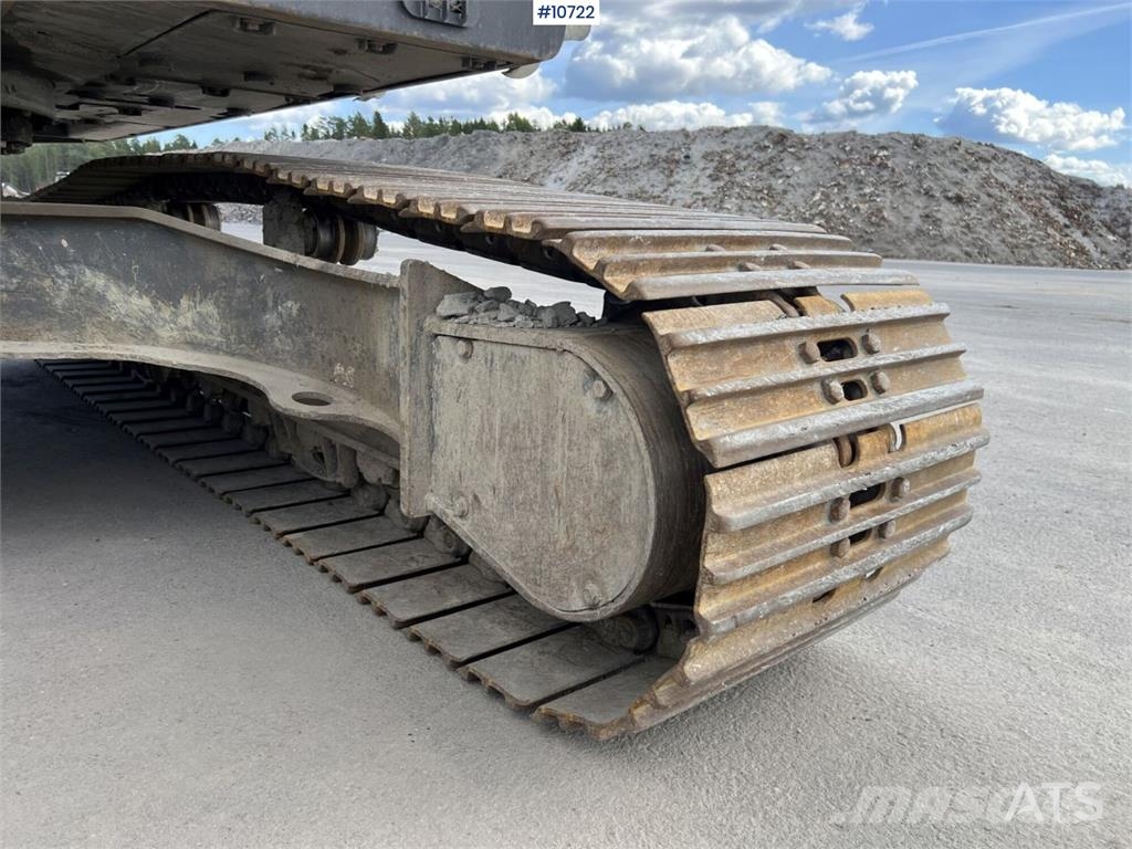 Volvo EC 250 ELwith Excavation System and Attachments حفارات زحافة