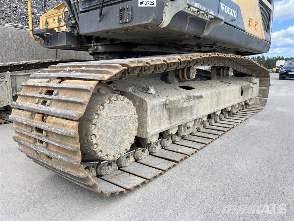 Volvo EC 250 ELwith Excavation System and Attachments حفارات زحافة