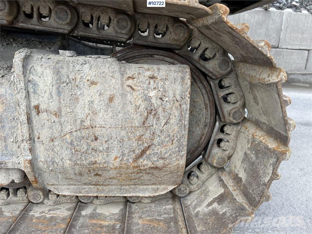 Volvo EC 250 ELwith Excavation System and Attachments حفارات زحافة