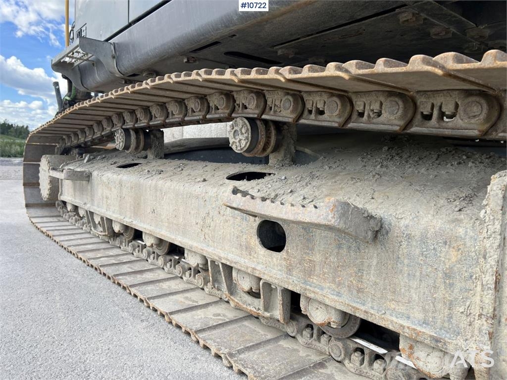 Volvo EC 250 ELwith Excavation System and Attachments حفارات زحافة