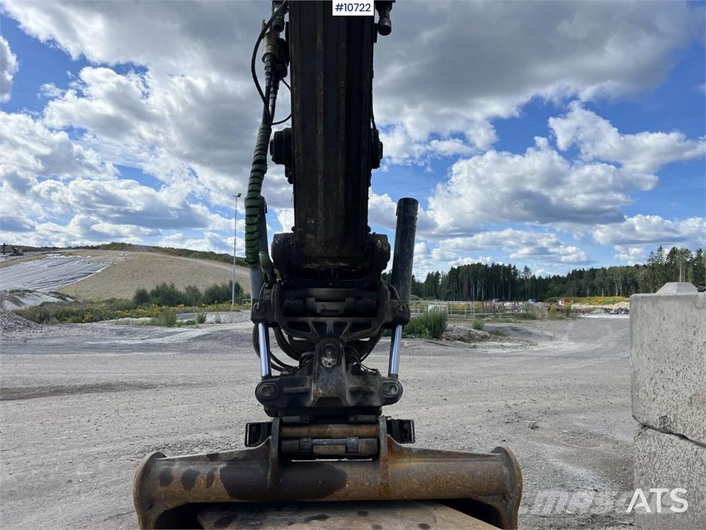 Volvo EC 250 ELwith Excavation System and Attachments حفارات زحافة