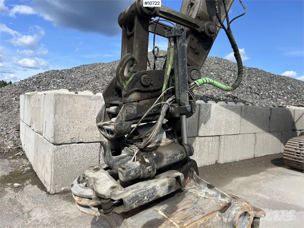 Volvo EC 250 ELwith Excavation System and Attachments حفارات زحافة