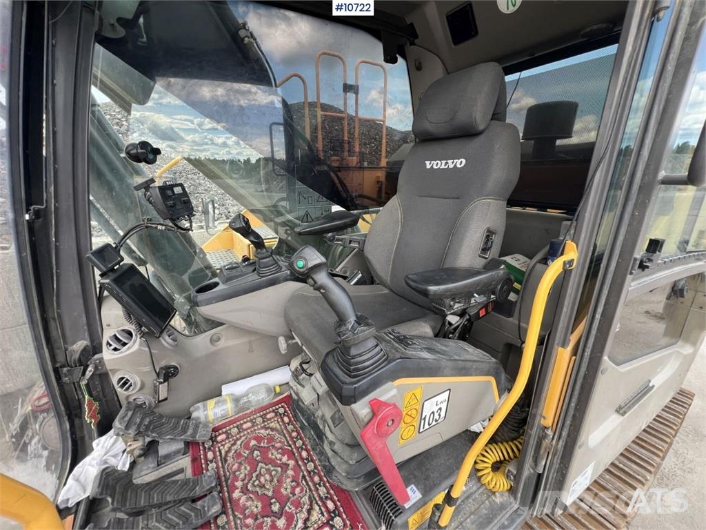 Volvo EC 250 ELwith Excavation System and Attachments حفارات زحافة