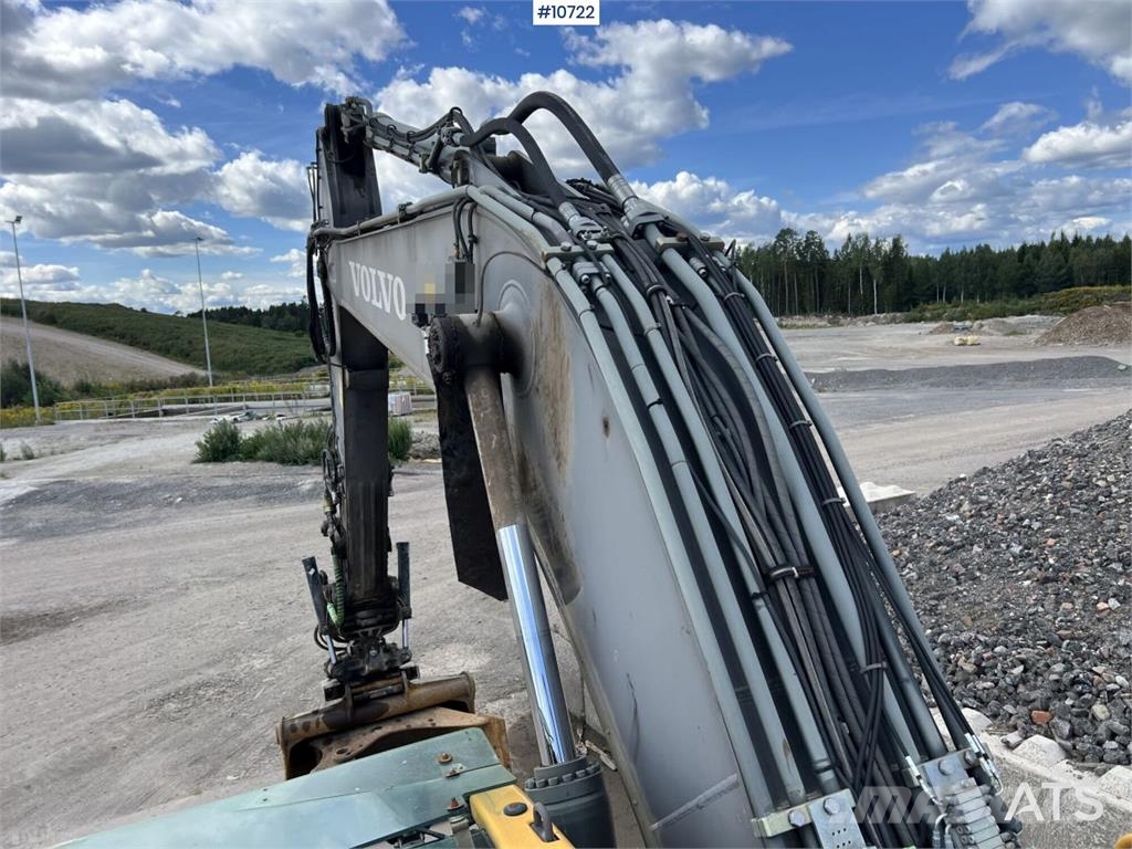 Volvo EC 250 ELwith Excavation System and Attachments حفارات زحافة