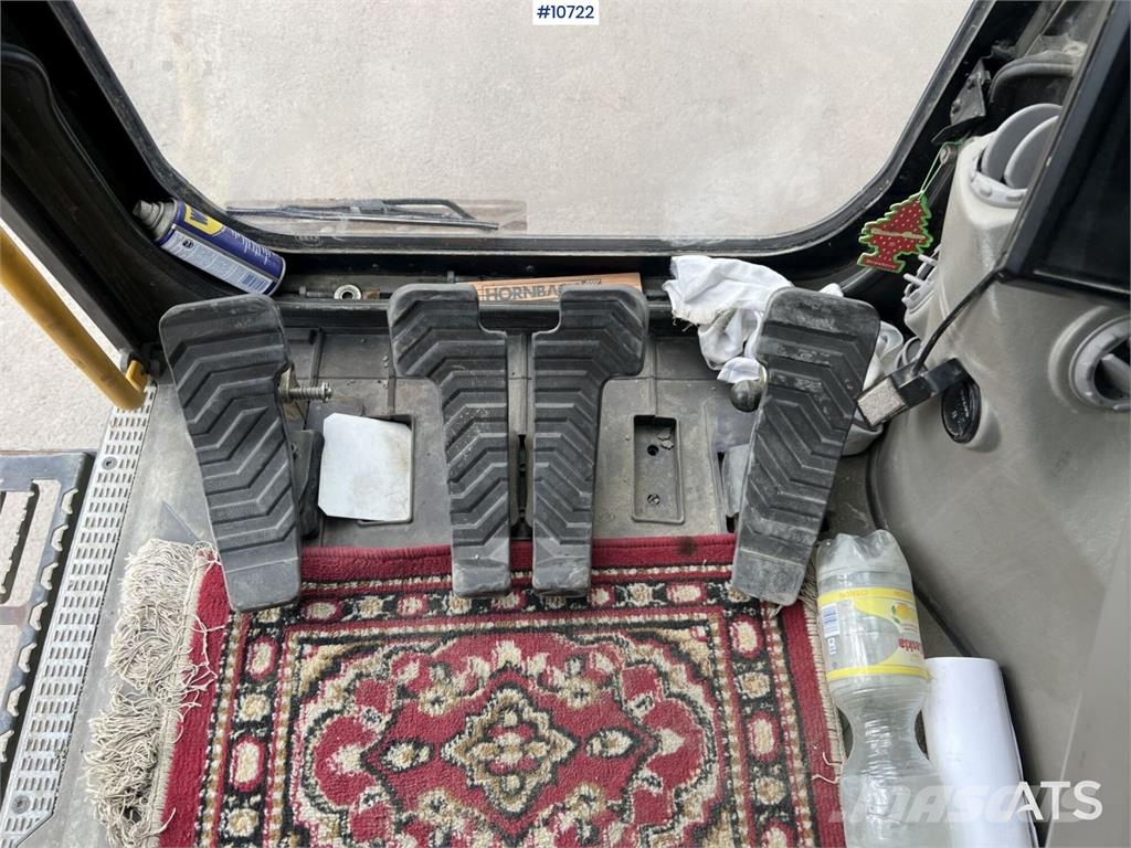 Volvo EC 250 ELwith Excavation System and Attachments حفارات زحافة