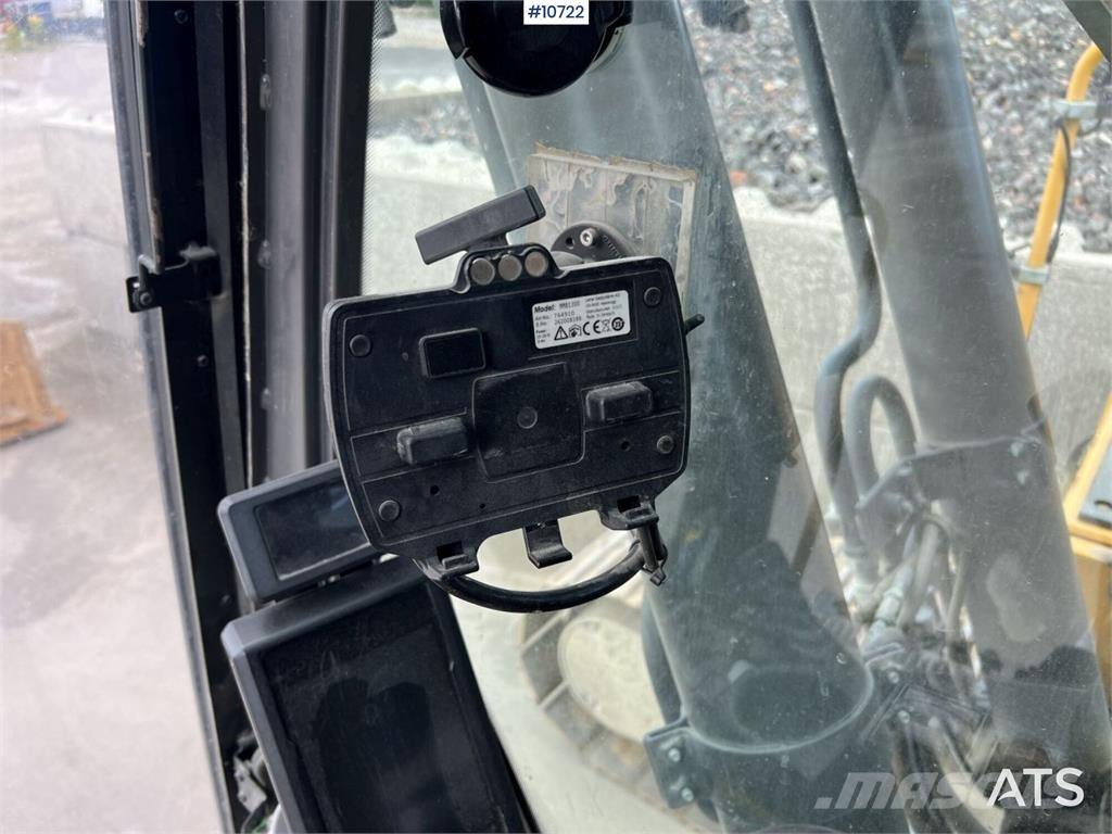 Volvo EC 250 ELwith Excavation System and Attachments حفارات زحافة