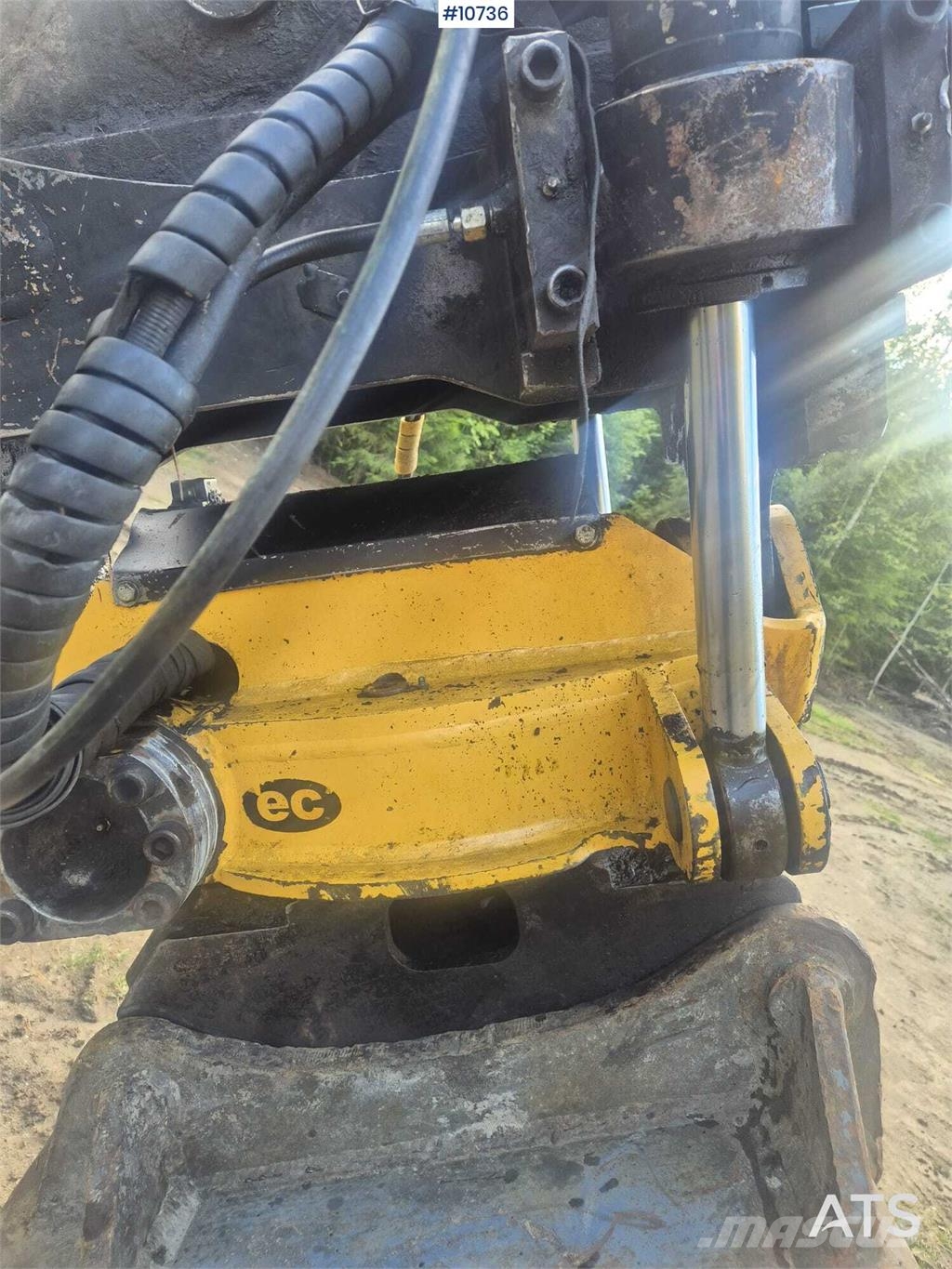 Volvo EC210CL Excavator with Excavation System and Attac Excavadoras sobre orugas