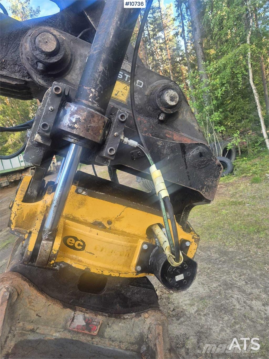 Volvo EC210CL Excavator with Excavation System and Attac Excavadoras sobre orugas