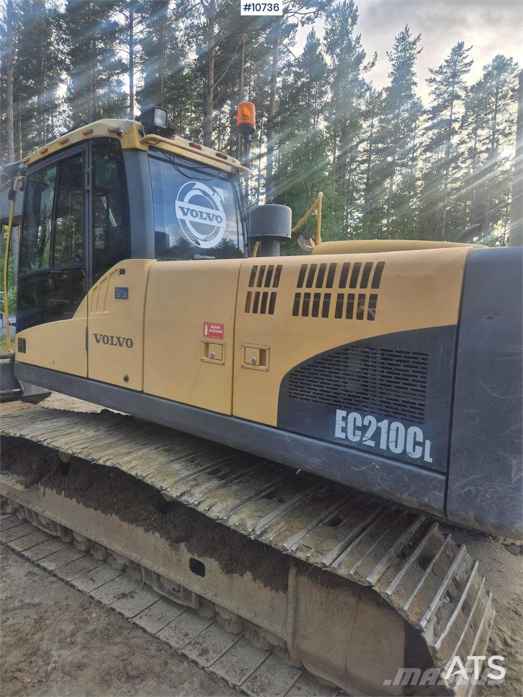 Volvo EC210CL Excavator with Excavation System and Attac Excavadoras sobre orugas