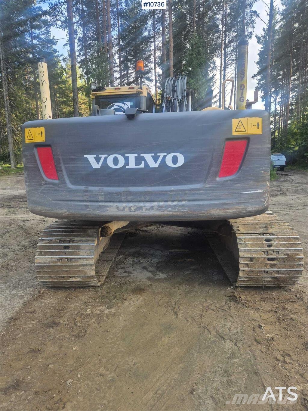 Volvo EC210CL Excavator with Excavation System and Attac Excavadoras sobre orugas