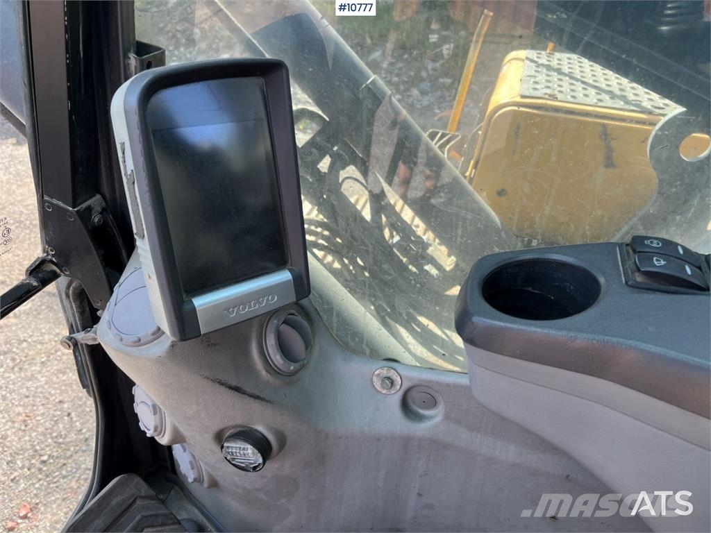 Volvo EC290CL Excavator with Attachments VIDEO Εκσκαφείς με ερπύστριες