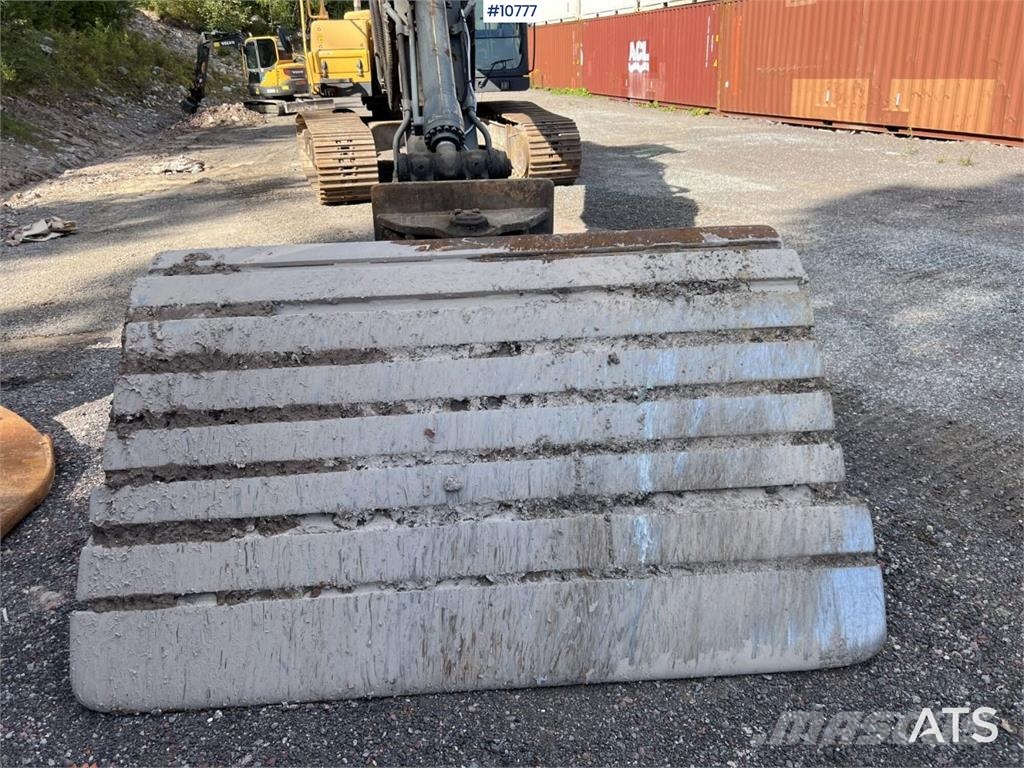Volvo EC290CL Excavator with Attachments VIDEO Εκσκαφείς με ερπύστριες
