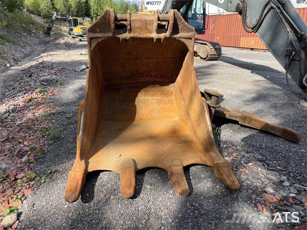 Volvo EC290CL Excavator with Attachments VIDEO Εκσκαφείς με ερπύστριες