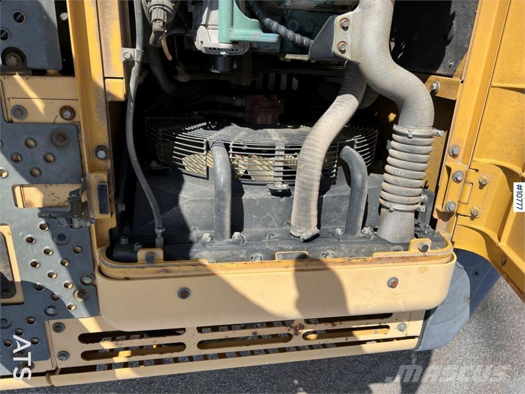 Volvo EC290CL Excavator with Attachments VIDEO Εκσκαφείς με ερπύστριες