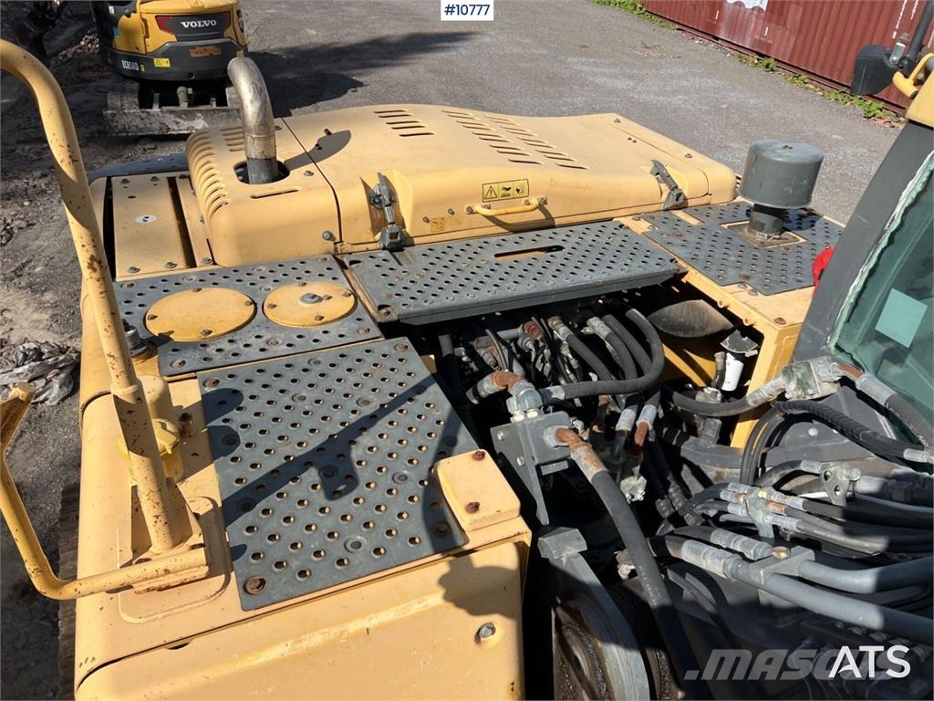 Volvo EC290CL Excavator with Attachments VIDEO Εκσκαφείς με ερπύστριες