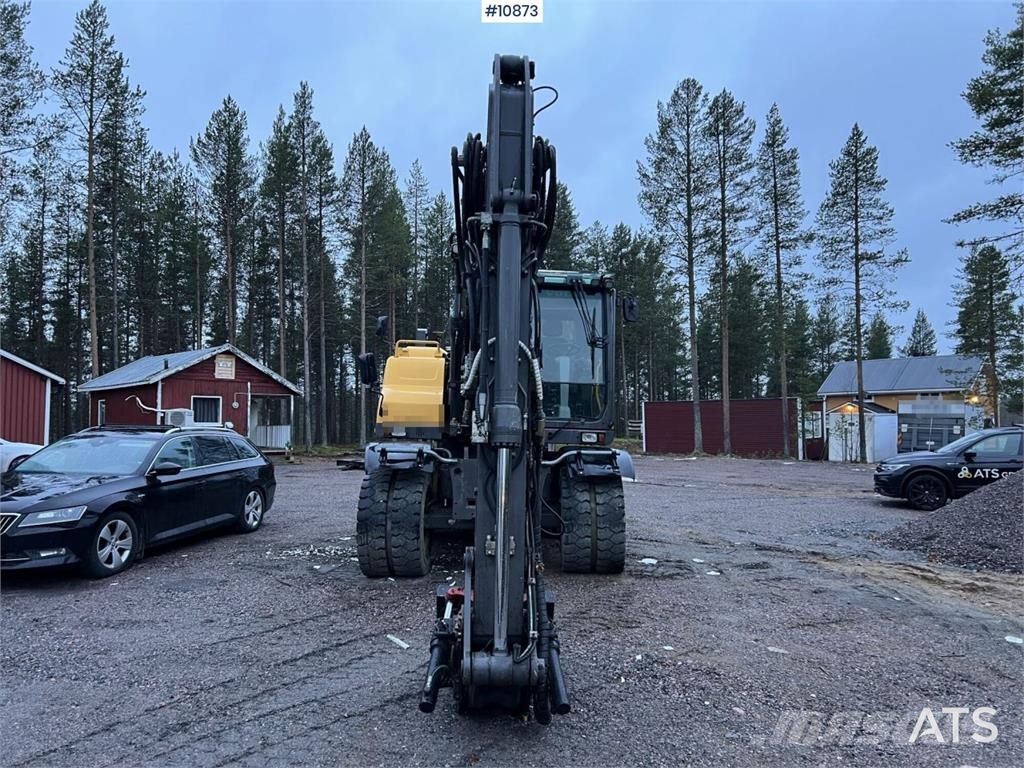 Volvo EW140 D with excavation system, undercarriage, and Hjulgrävare
