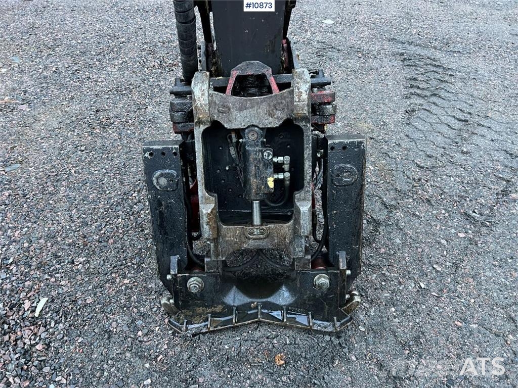 Volvo EW140 D with excavation system, undercarriage, and Hjulgrävare