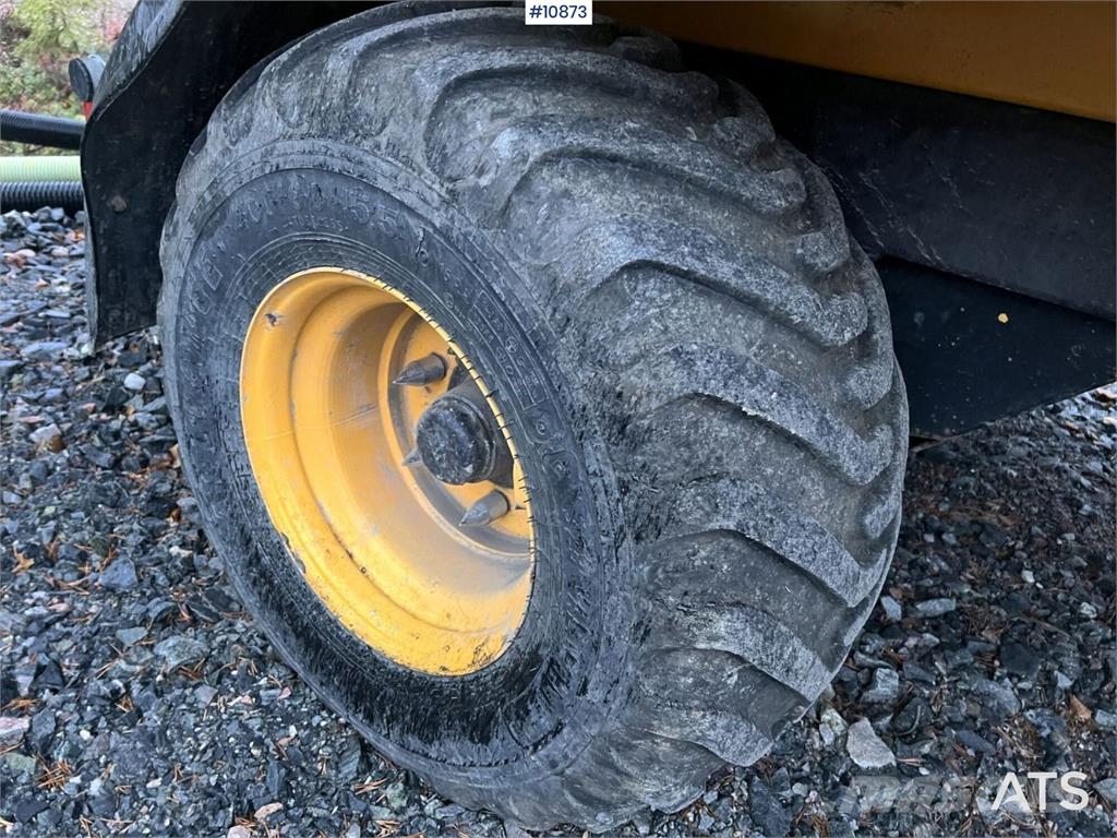 Volvo EW140 D with excavation system, undercarriage, and Hjulgrävare