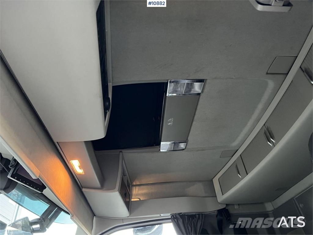 Volvo FH 8*4 Camion ampliroll