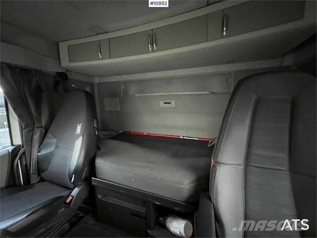 Volvo FH 8*4 Camion ampliroll