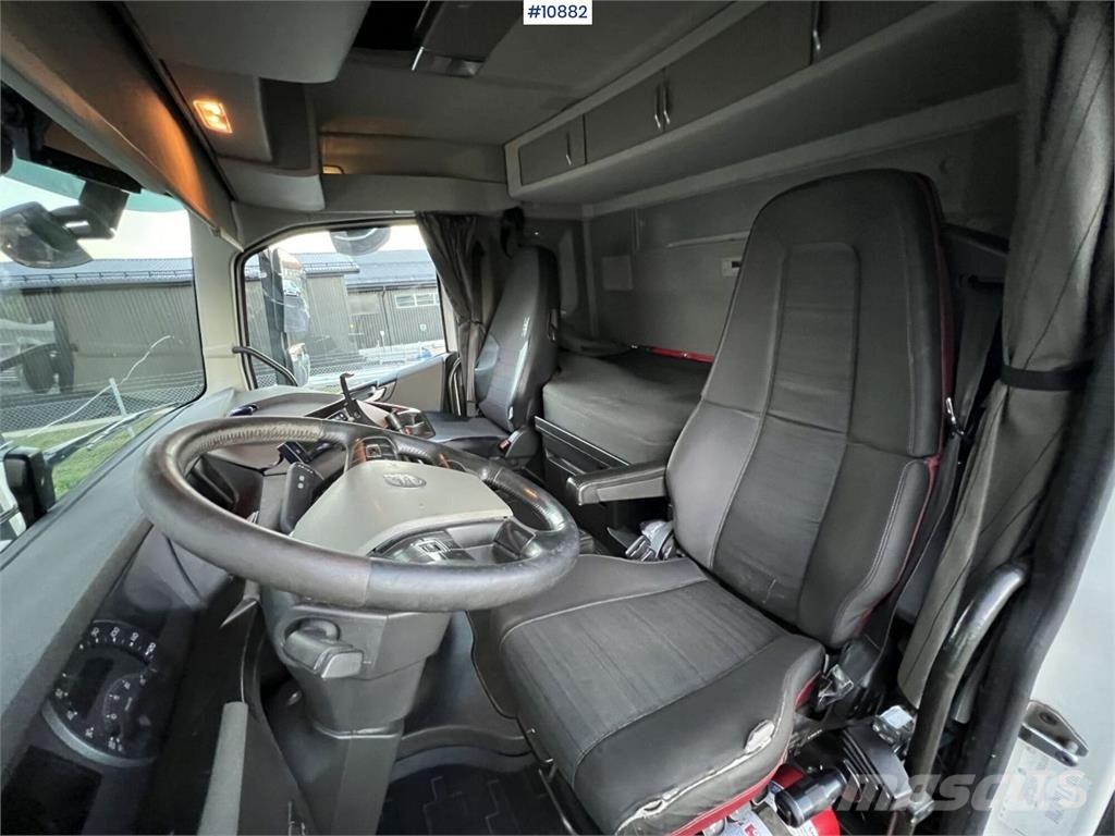 Volvo FH 8*4 Camion ampliroll