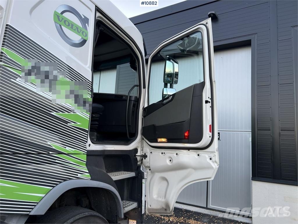 Volvo FH 8*4 Camion ampliroll