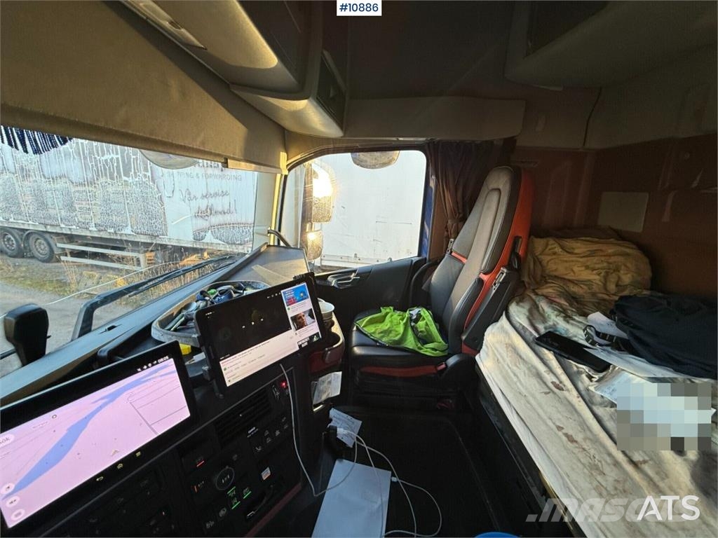 Volvo FH 84 TR 650 Box trucks