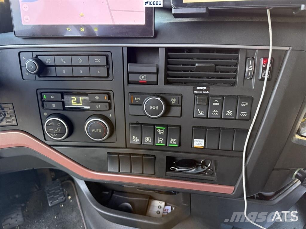 Volvo FH 84 TR 650 Box trucks