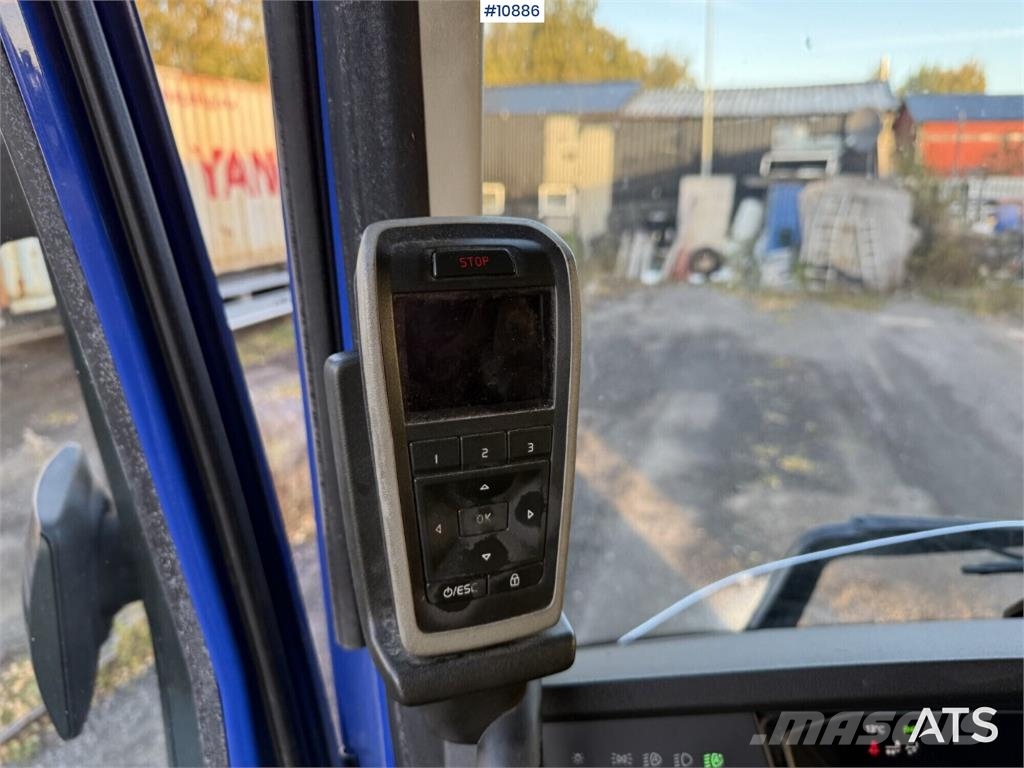 Volvo FH 84 TR 650 Box Truck with PLS PO38 Trailer ボックスボディー、ウイング、箱車