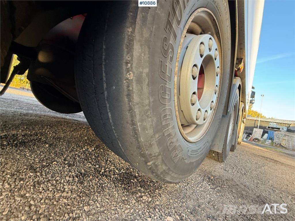 Volvo FH 84 TR 650 Box Truck with PLS PO38 Trailer ボックスボディー、ウイング、箱車