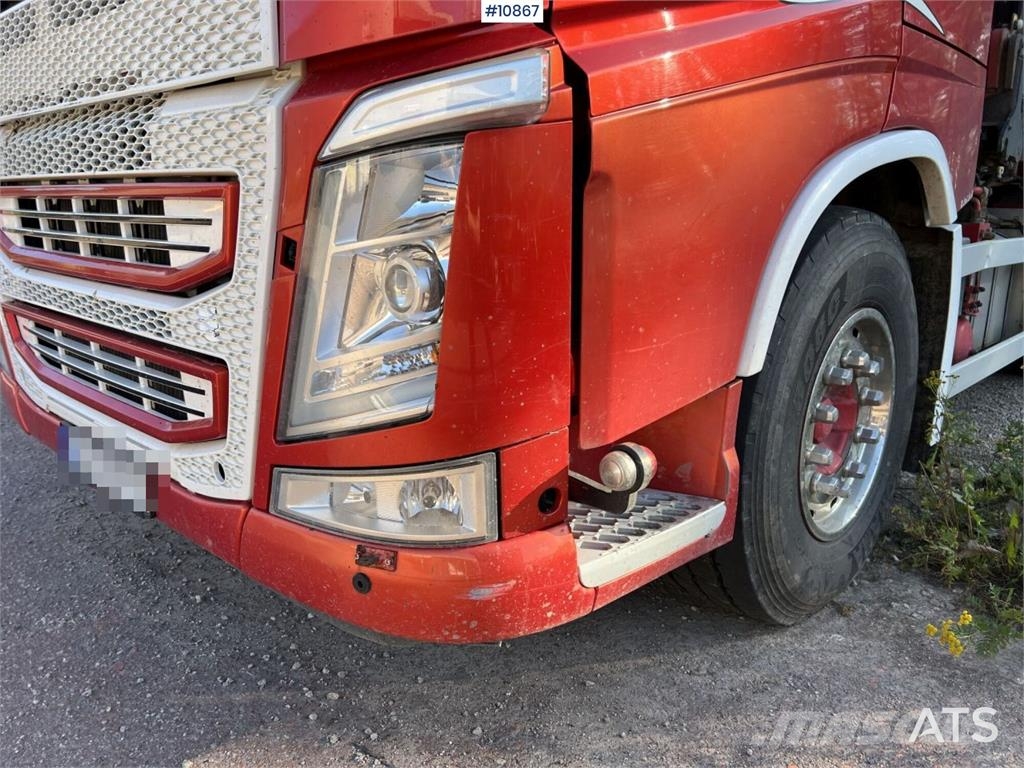 Volvo FH Crane Truck 32-metric-ton crane with jib, dolly Kranbilar
