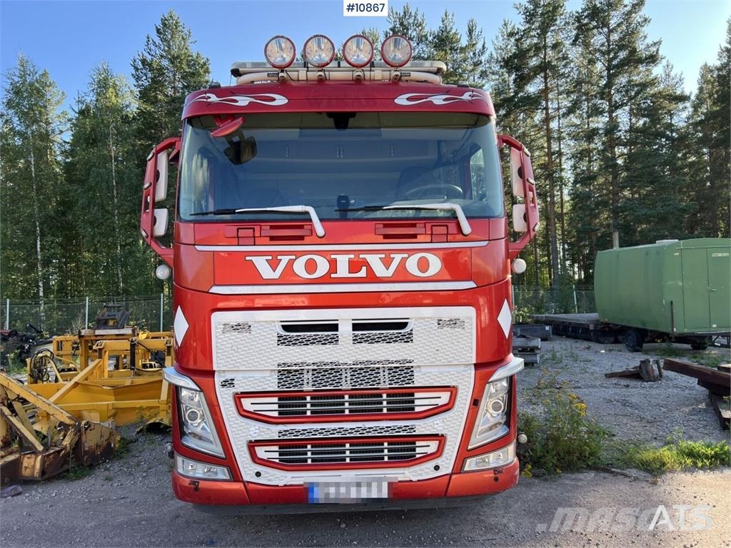 Volvo FH Crane Truck 32-metric-ton crane with jib, dolly Kranbilar