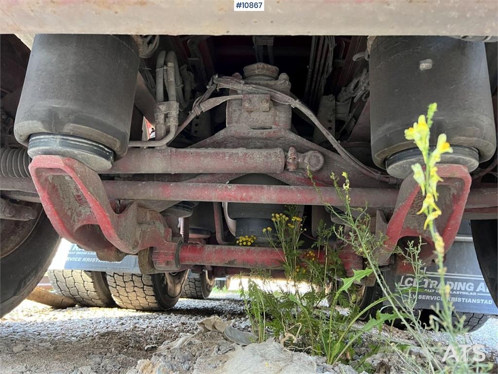 Volvo FH Crane Truck 32-metric-ton crane with jib, dolly Kranbilar