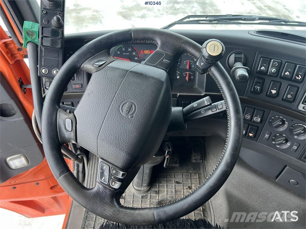 Volvo FH16 600 工程吊钩车