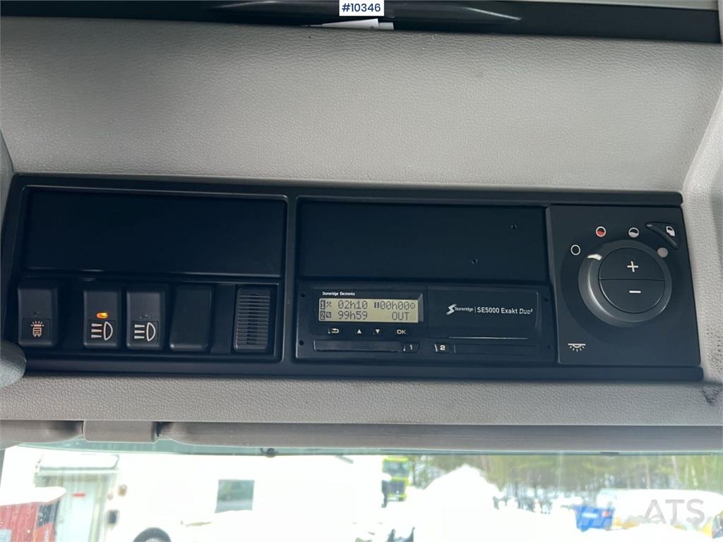 Volvo FH16 600 工程吊钩车