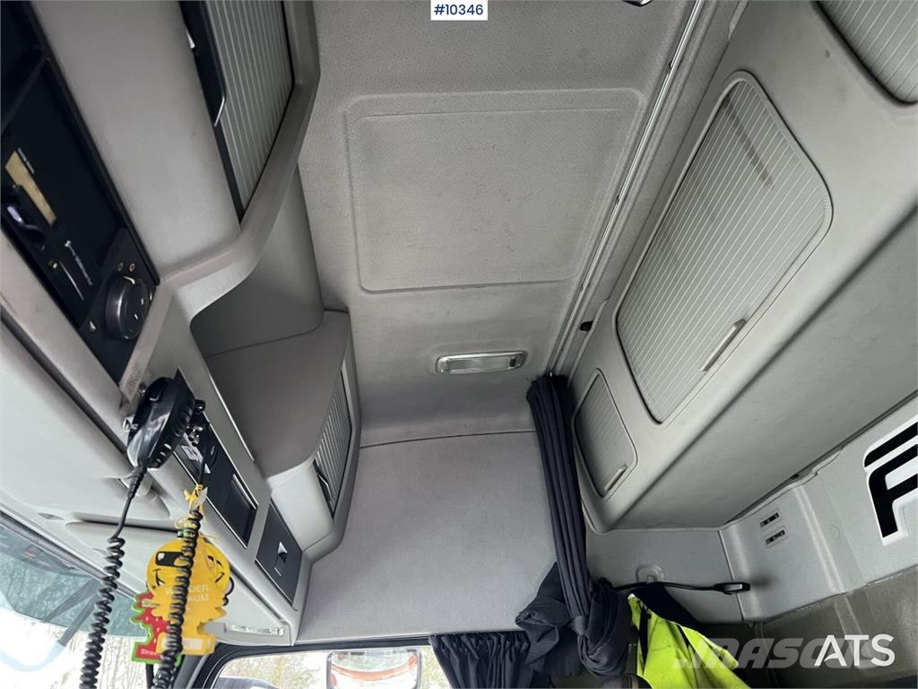 Volvo FH16 600 工程吊钩车