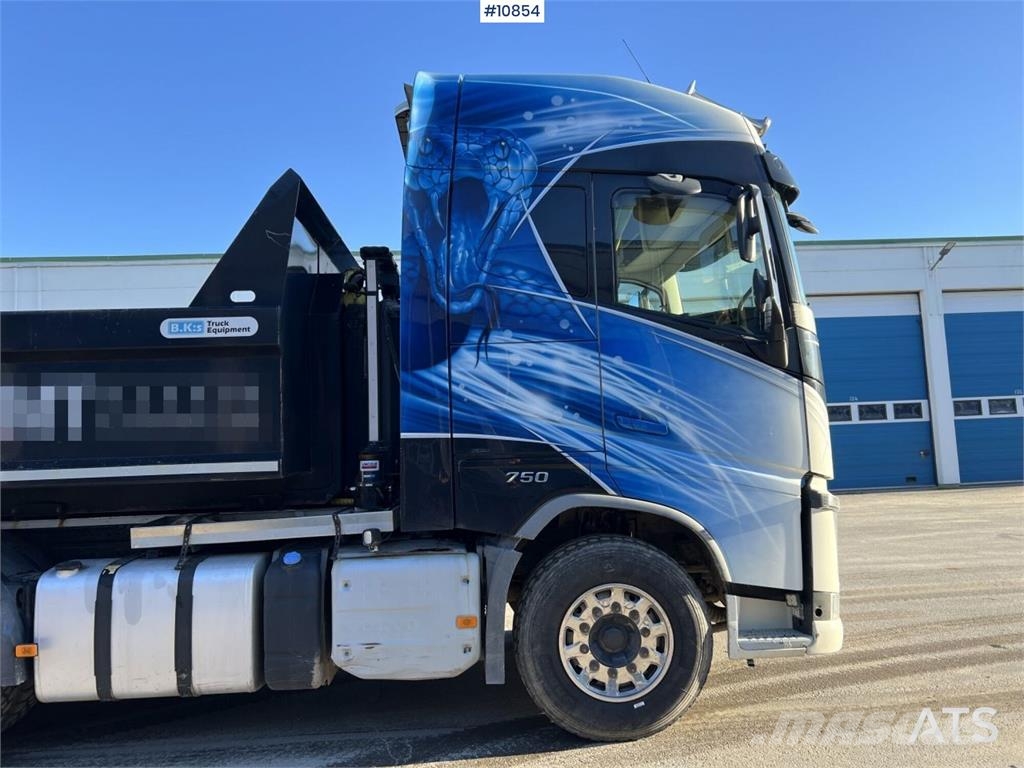 Volvo FH16 8*4 Camion ampliroll